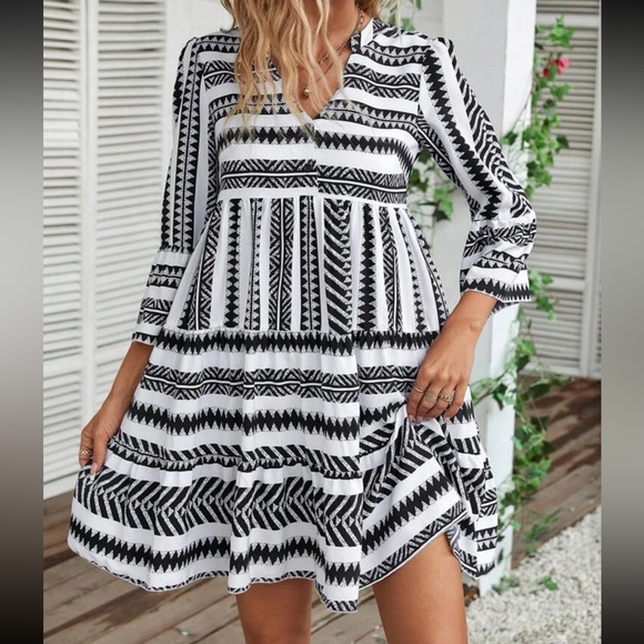 Boho geo print flare sleeve smock dress - Picture 6 of 6